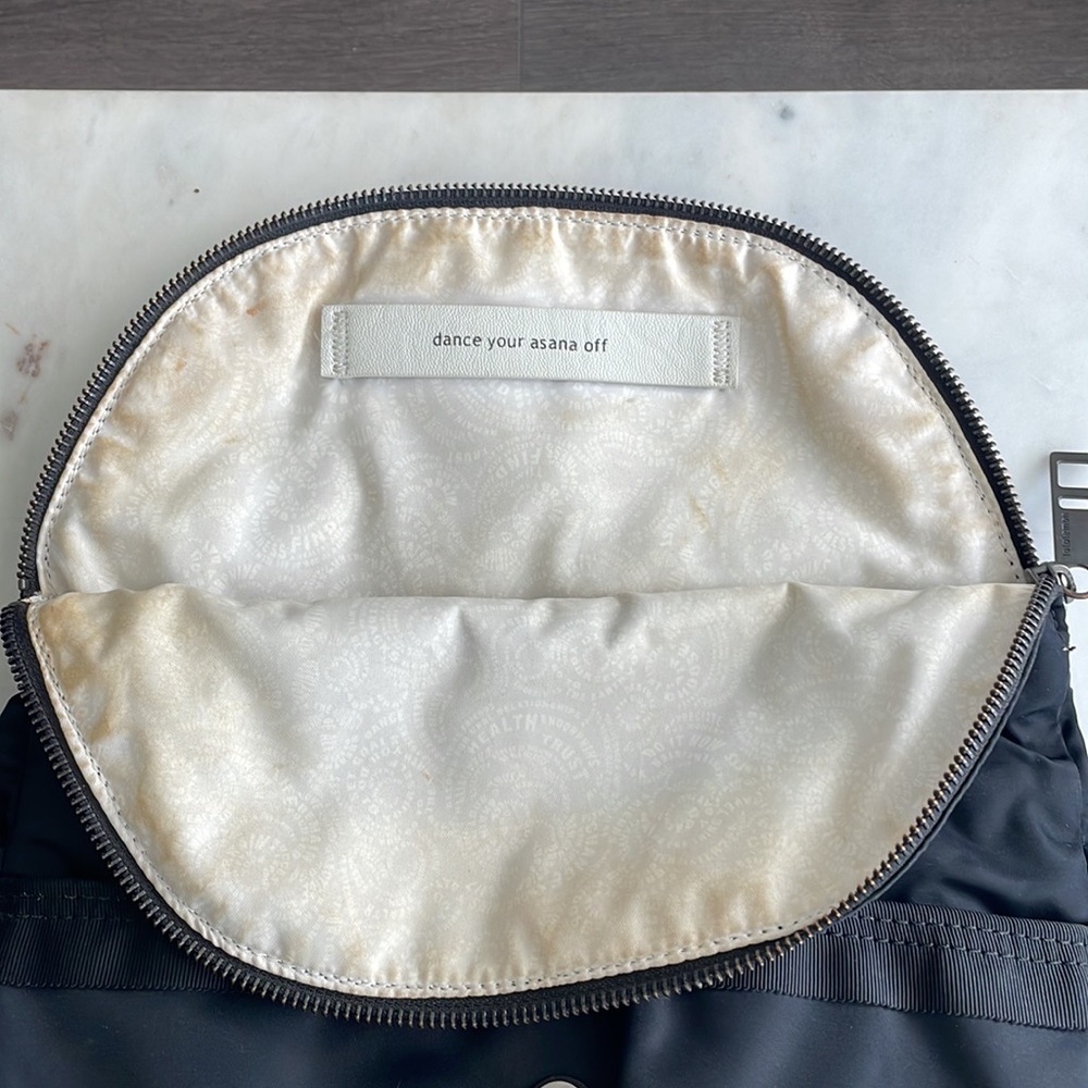 Lululemon Festival Bag - Picture 4 of 5
